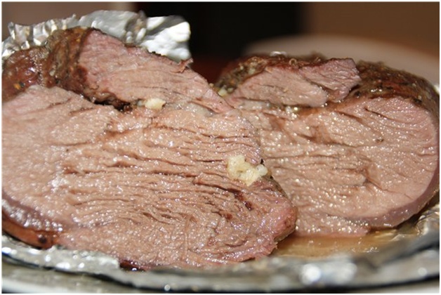 ホイルの上に牛肉