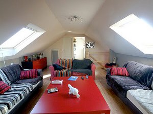 屋根裏部屋のインテリア 屋根裏部屋のインテリア