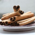 シナモンエッセンシャルオイル シナモンエッセンシャルオイル