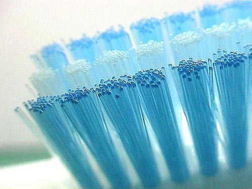 どのくらいの頻度で私の歯ブラシを交換すべきですか？